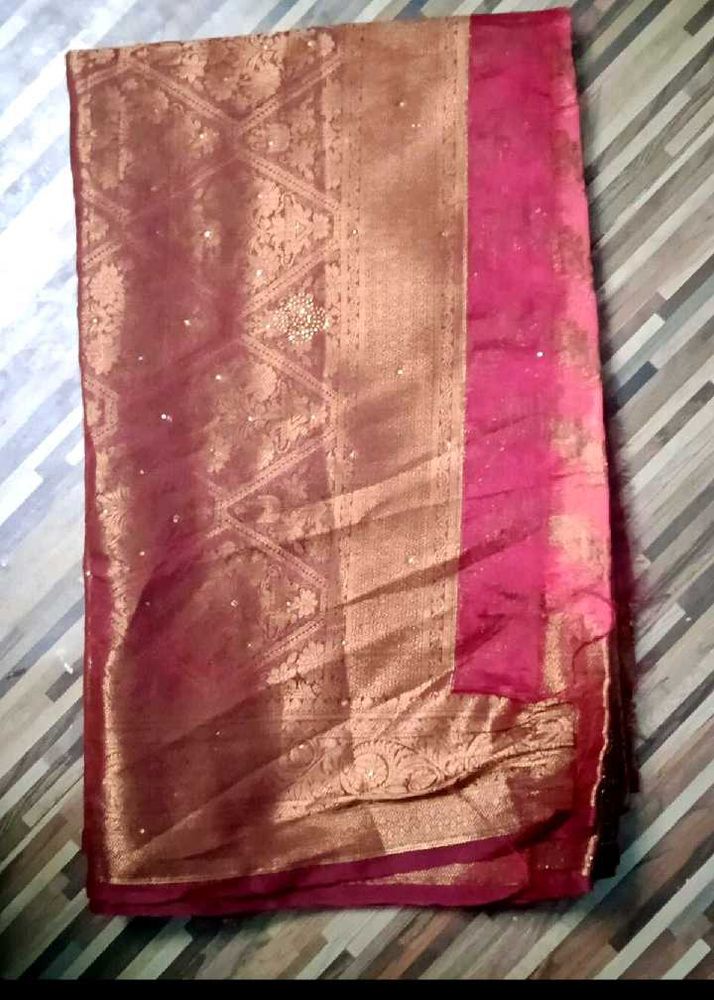 Elegant Pink &amp; Gold Saree