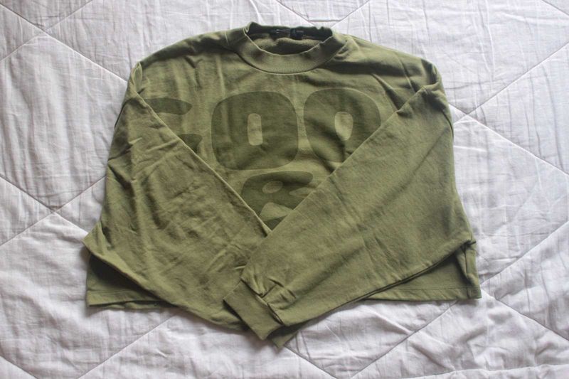 zudio cropped sweatshirt