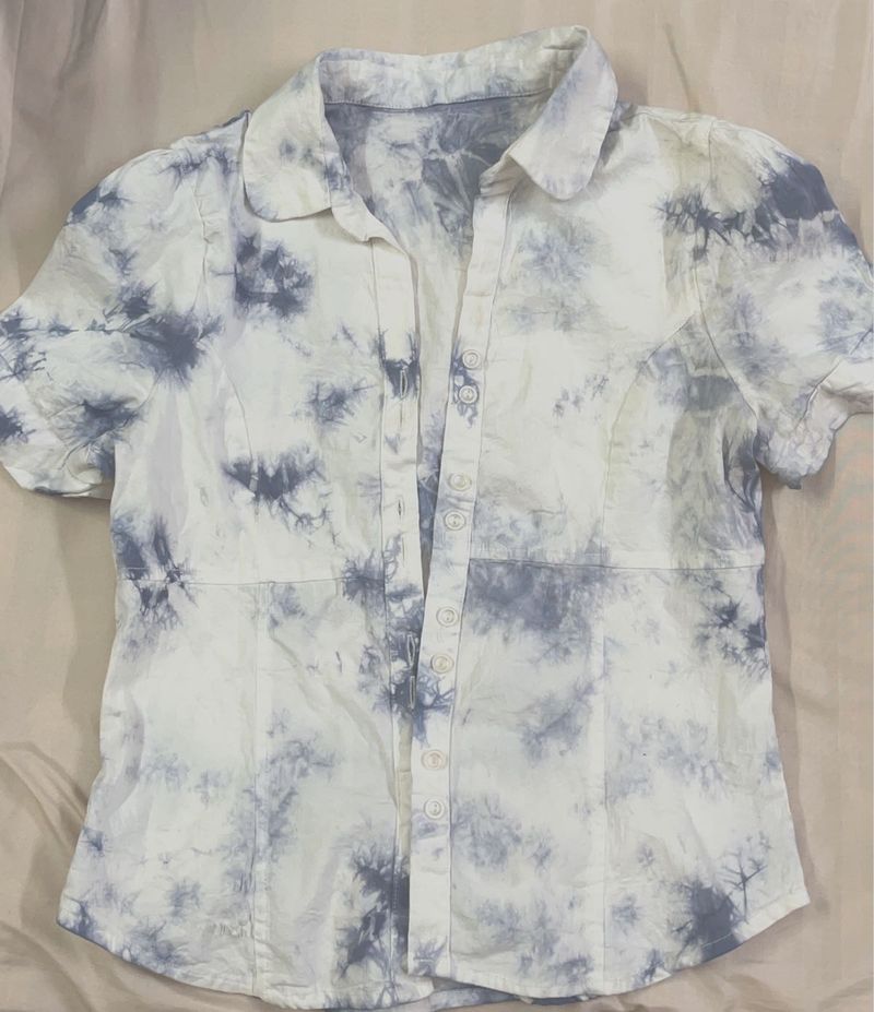 Button Top