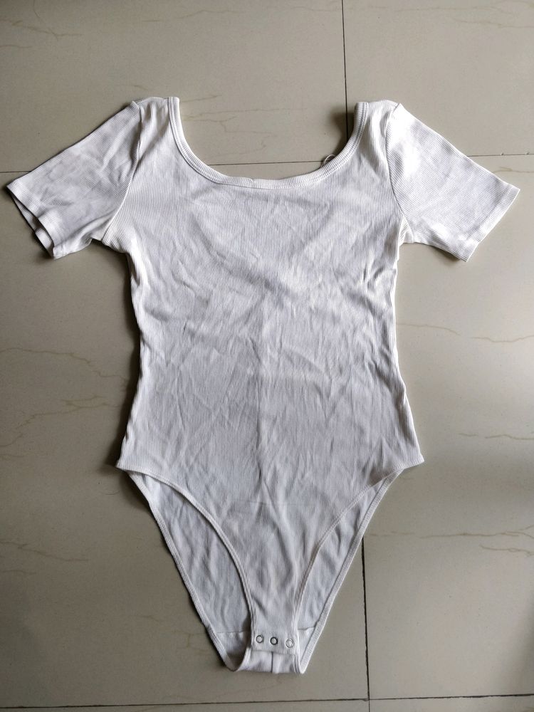 H&amp;M Ribbed Bodysuit 🤍