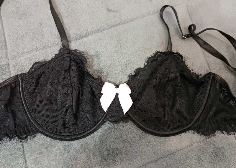 Elegant Black Lace Bra