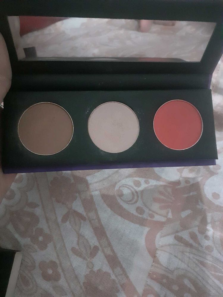 Blush &amp; Highlighter Palette