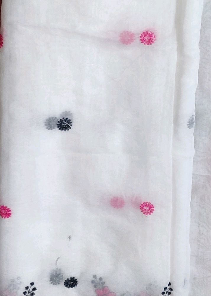 Beautiful White Pink Saree With Blouse
