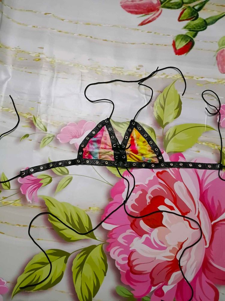 (832)Patchwork Triangle Bikini Top