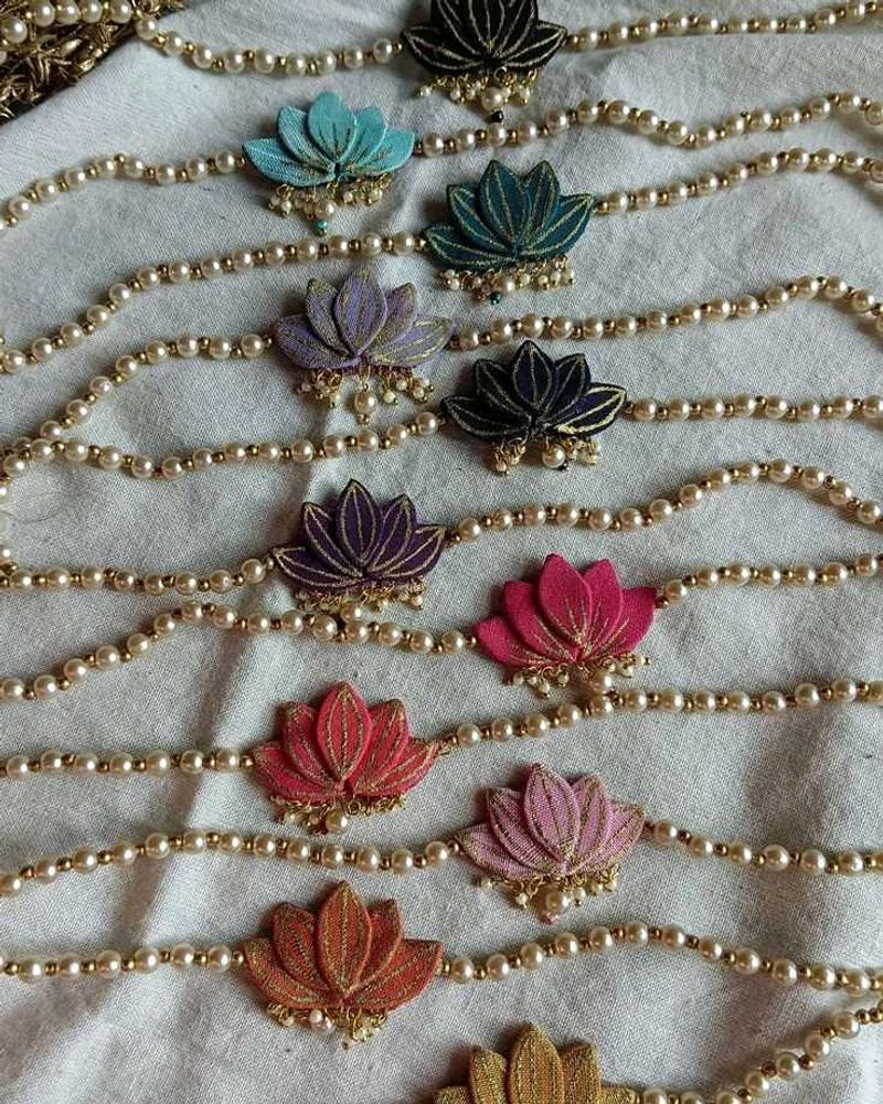 lotus 🪷 choker