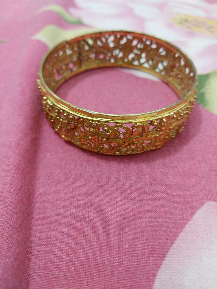 Rold Gold Necklace And Bangle