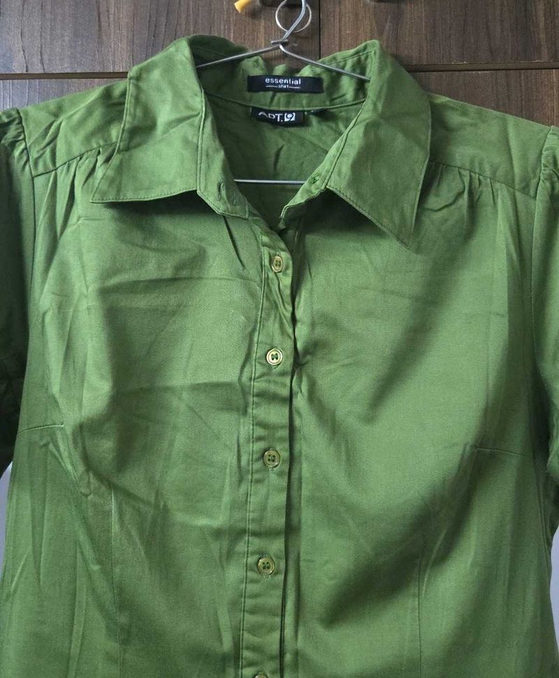Essential Shirt