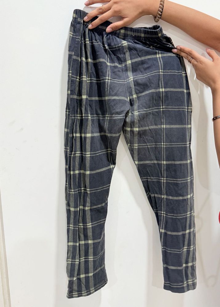 Checks Trackpants