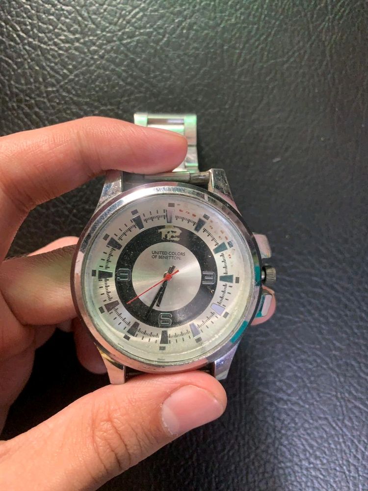 Attractive Design Branded Watch ⌚