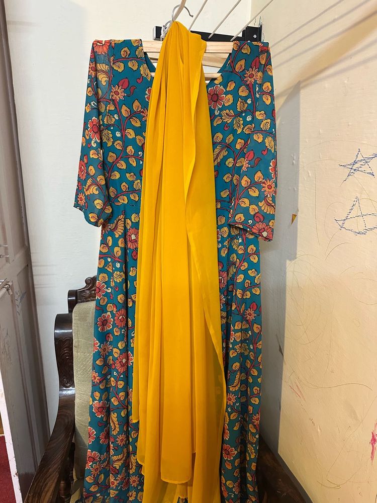 Floral Print Kurti Set