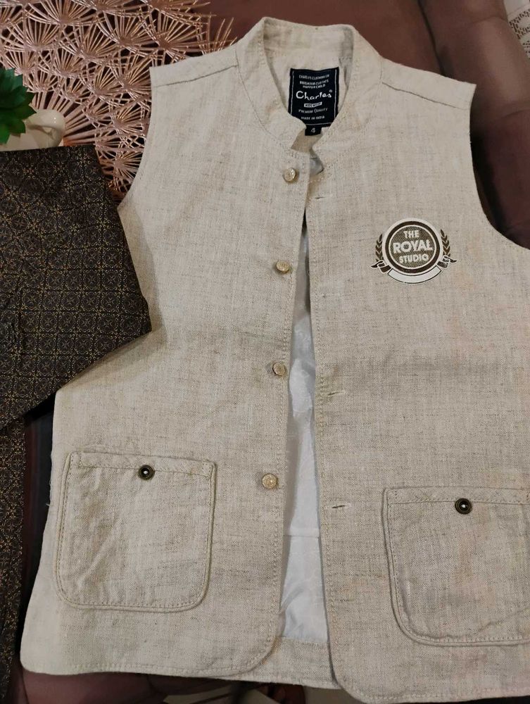Boy&#39;s Ethnic Waistcoat