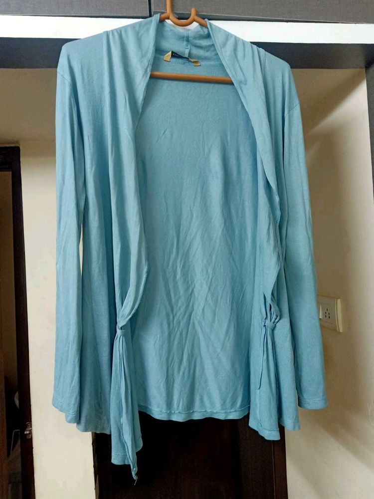 WOMEN&#39;S Light Blue SHRUG