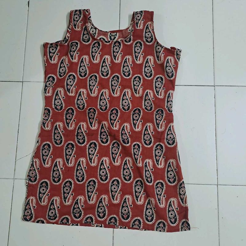 Paisley Print Sleeveless Top