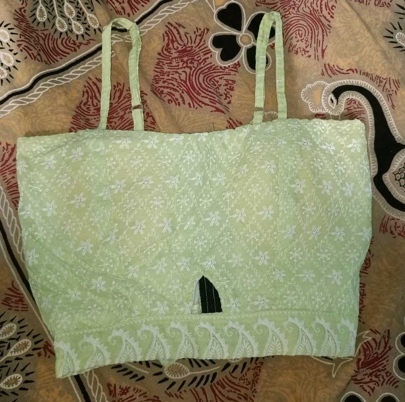 Embroidered sleevless top