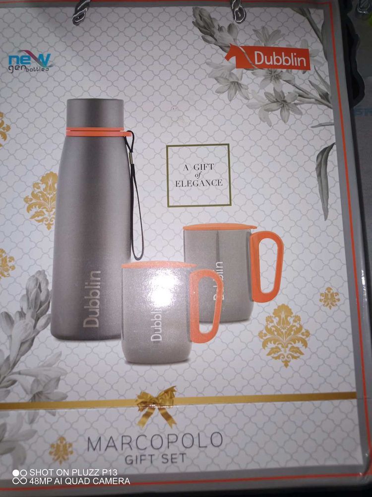 Marcopolo Gift Set Bottle &amp; 2 Cup With Lid