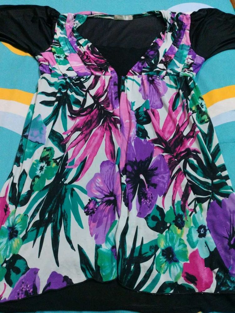 Floral Print V-Neck Top