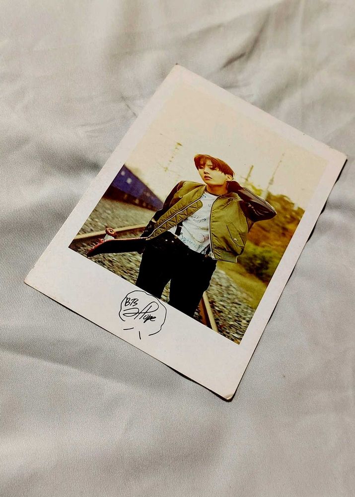 BTS SEVEN MEMBERS PHOTOCARDS WITH THIER AUTOGRAPH