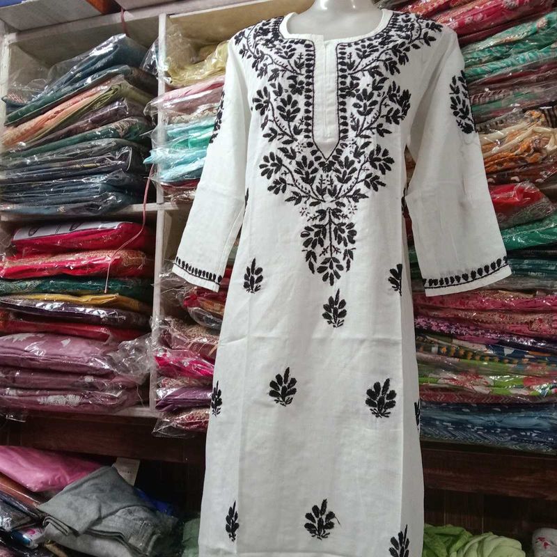 Pure Chikankari Lakhnowi Kurti