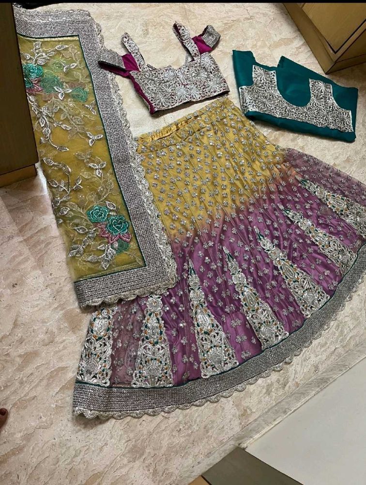 Designer Lehengas