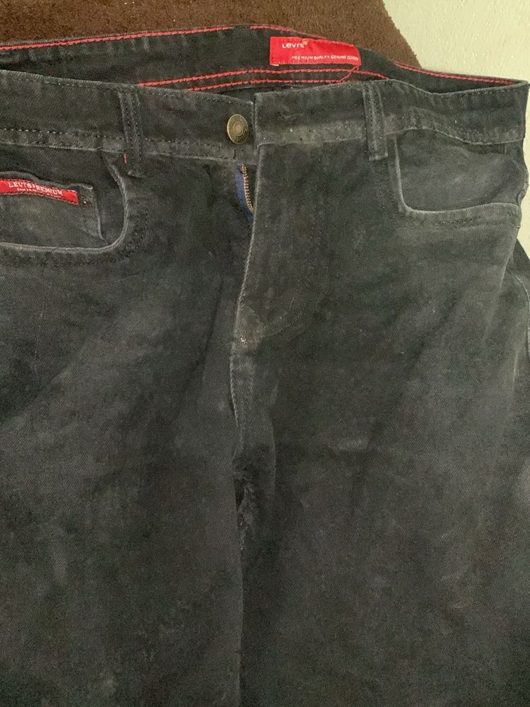 Levi&#39;s Black Jeans