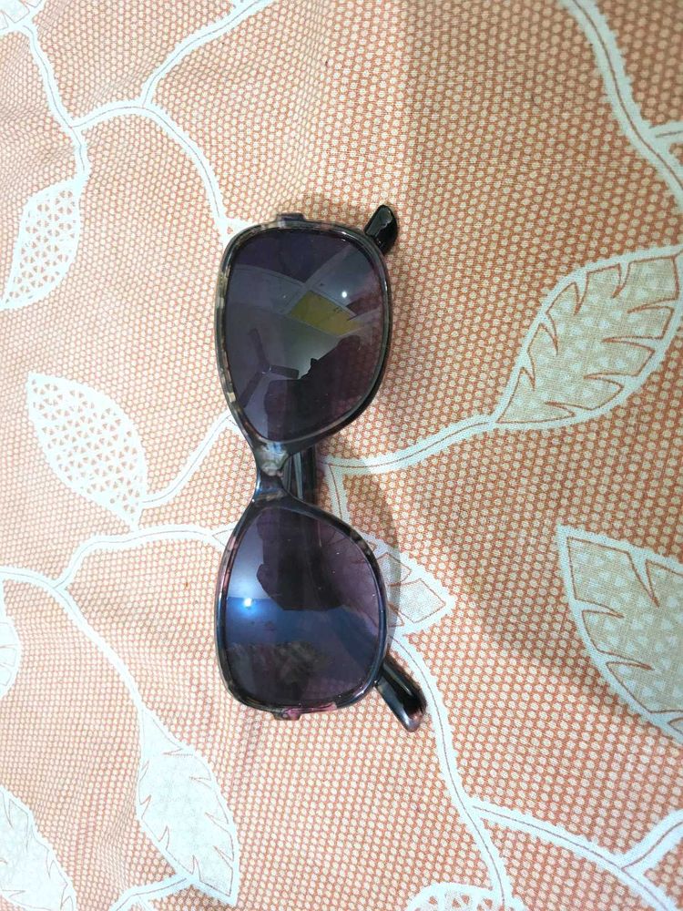 SUNGLASSES 👓