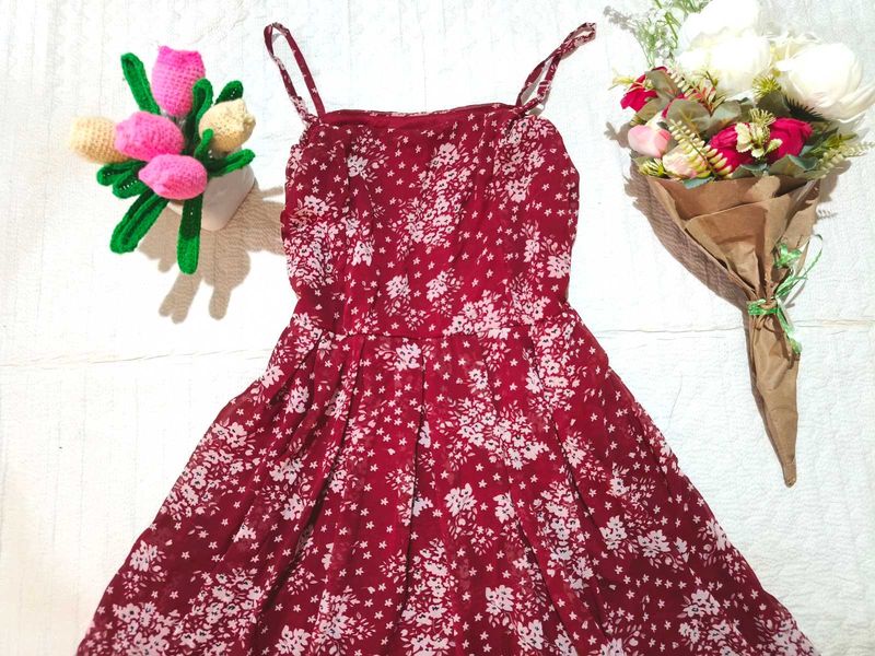Pretty Sleeveless Dress 🎀