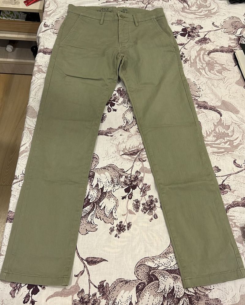 Sap Green Levis Pant(w-28 L-32)