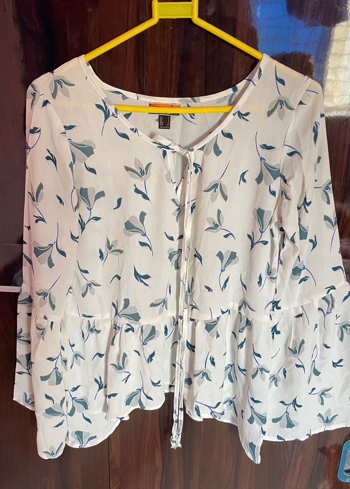 Floral Chiffon Ruffle Blouse