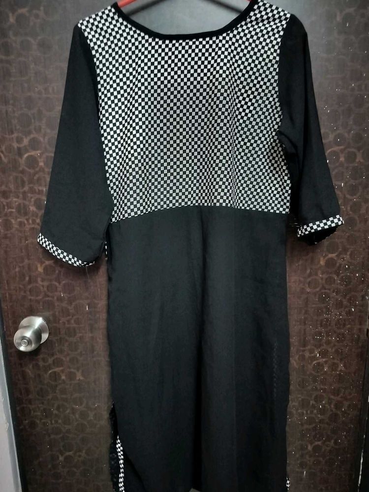 Women Black Kurti