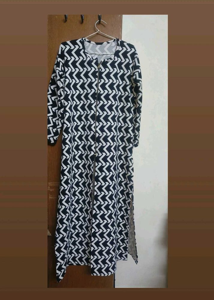 Chic Black &amp; White Kurta