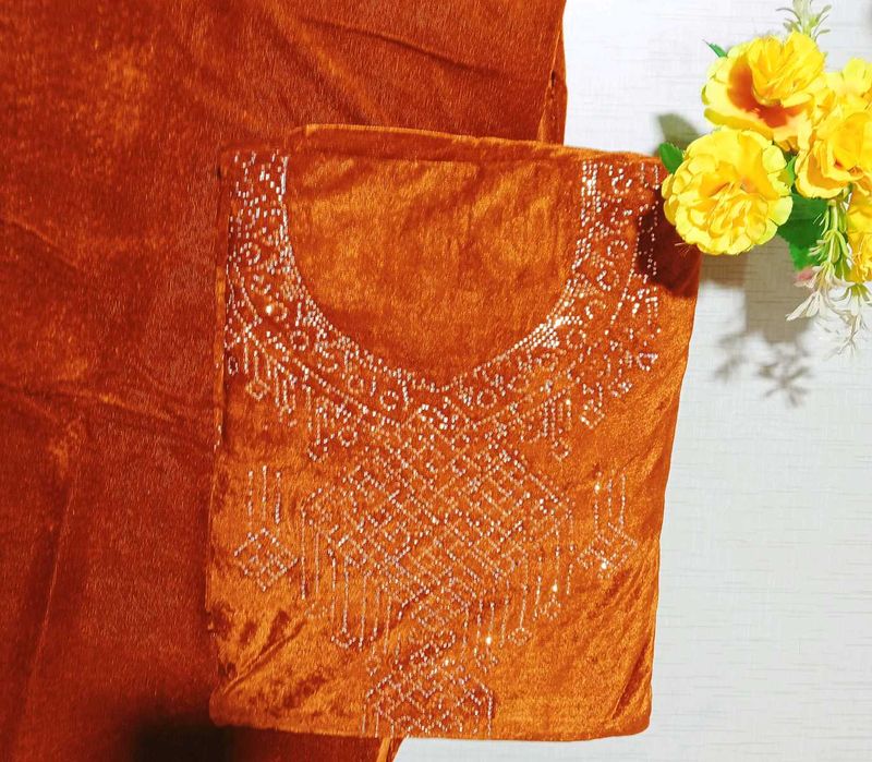 Embroidery work velvet suit