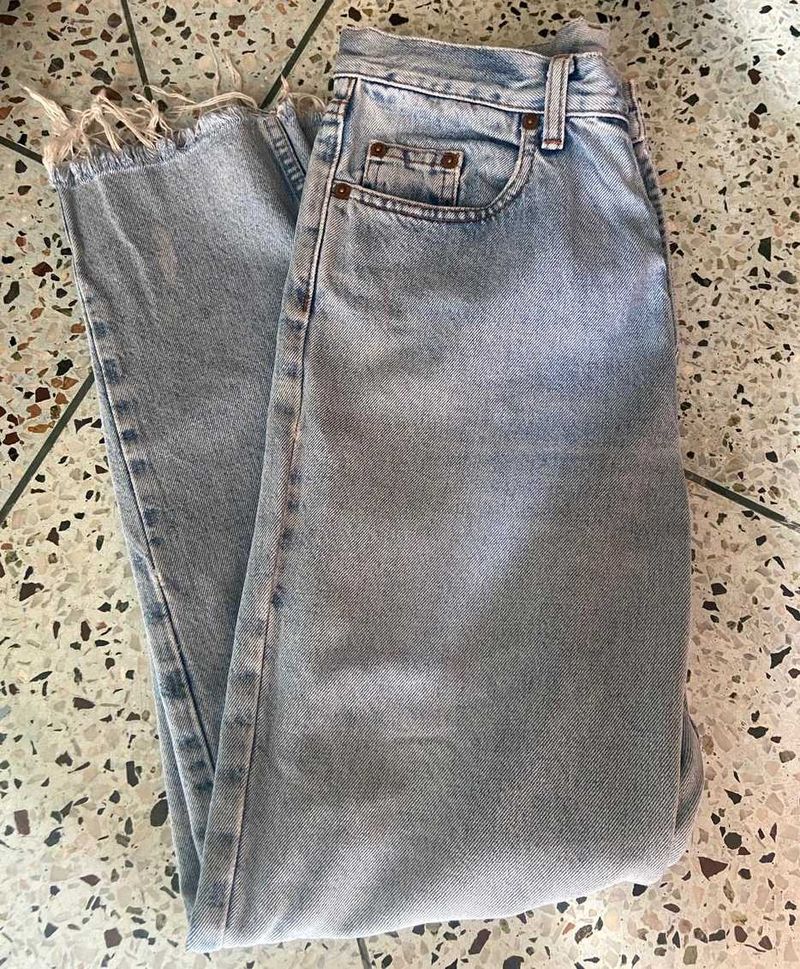 Light Wash Denim Jeans