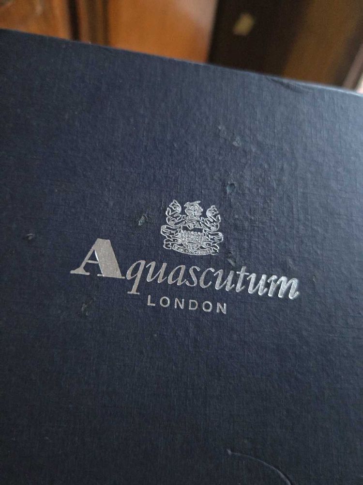 BEST GIFT Aquascutum London Box with Paper Weight
