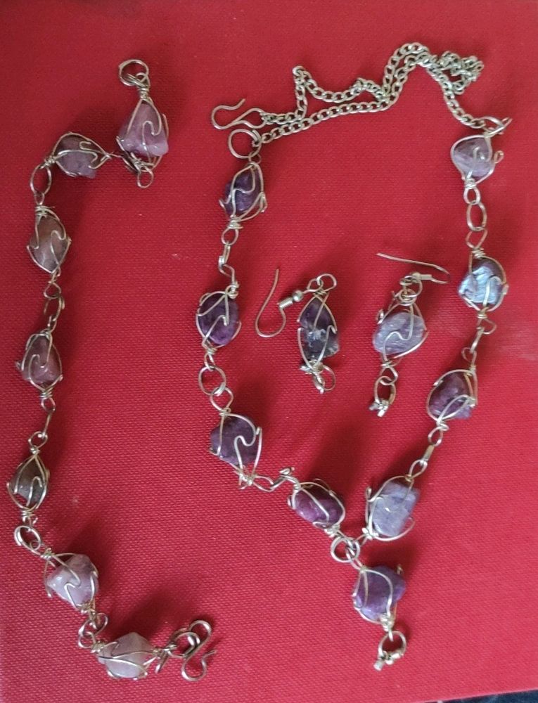 Crystal Necklace With Bracelet