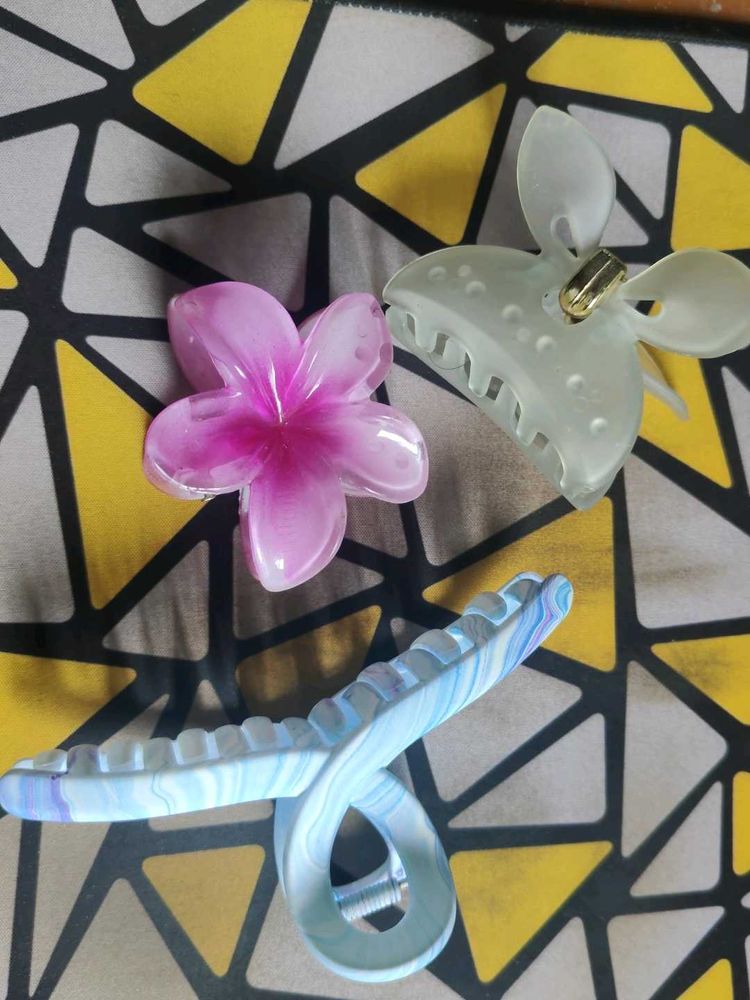 Stylish Hair Clip Set – Floral &amp; Modern