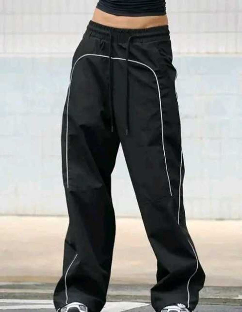 Women&#39;s Black Track Pants (J)