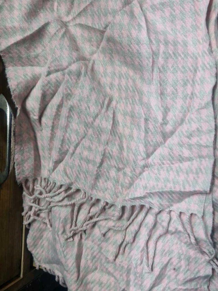 Pink Houndstooth Scarf with Fringe 1