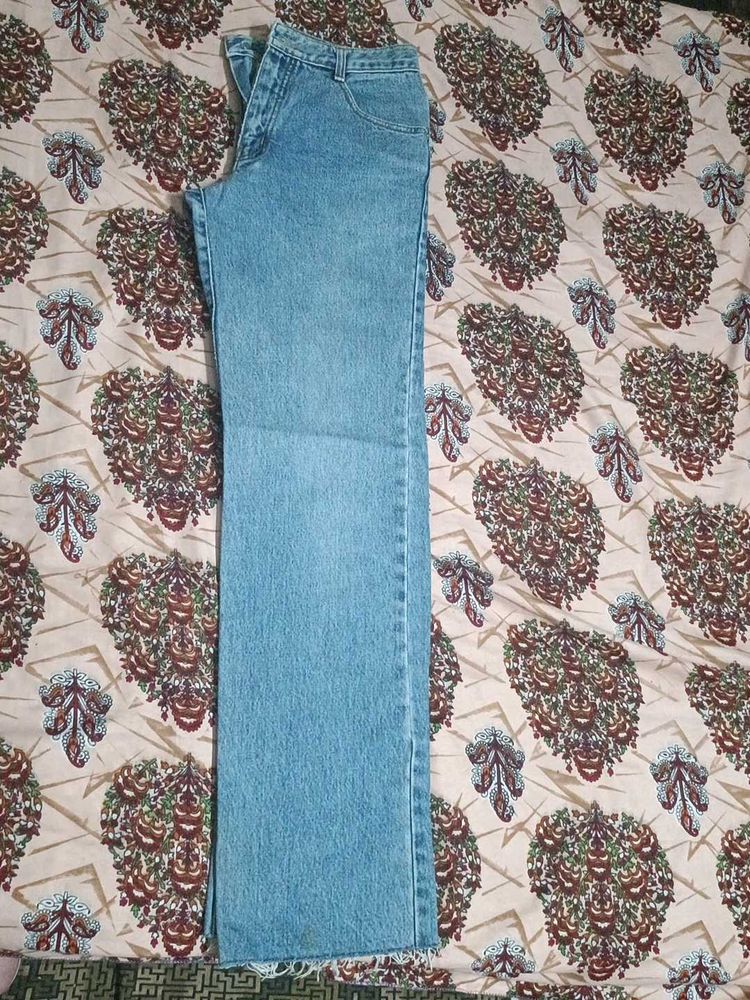 Light Blue Straingt Jeans