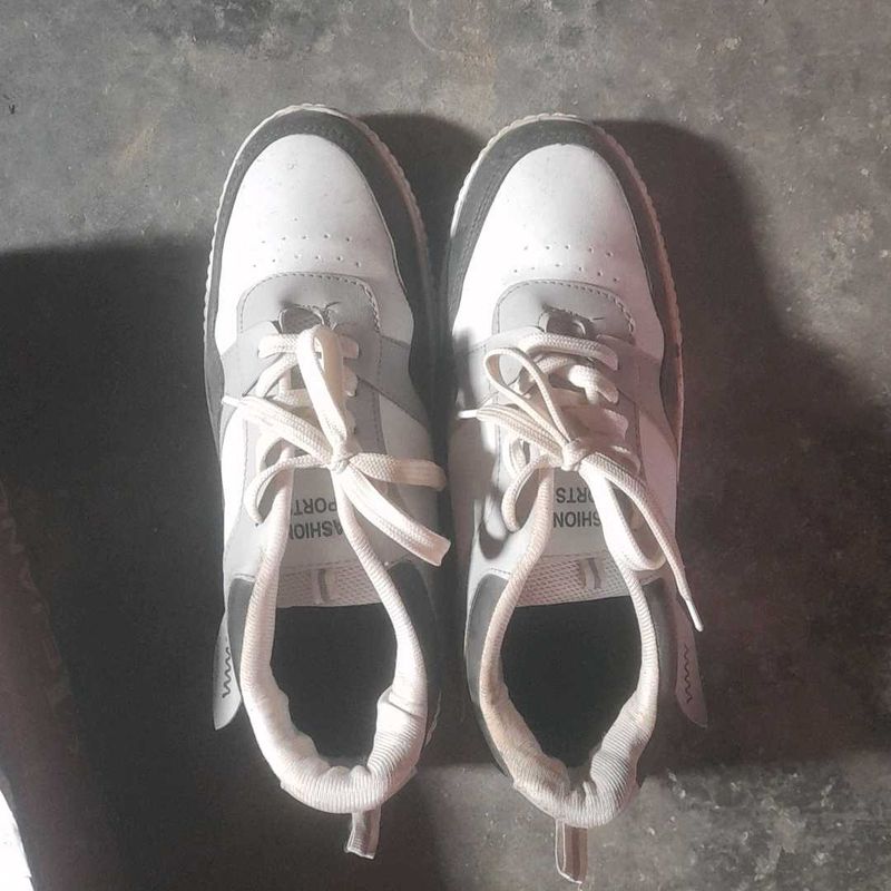 Stylish Grey &amp; White Sneakers