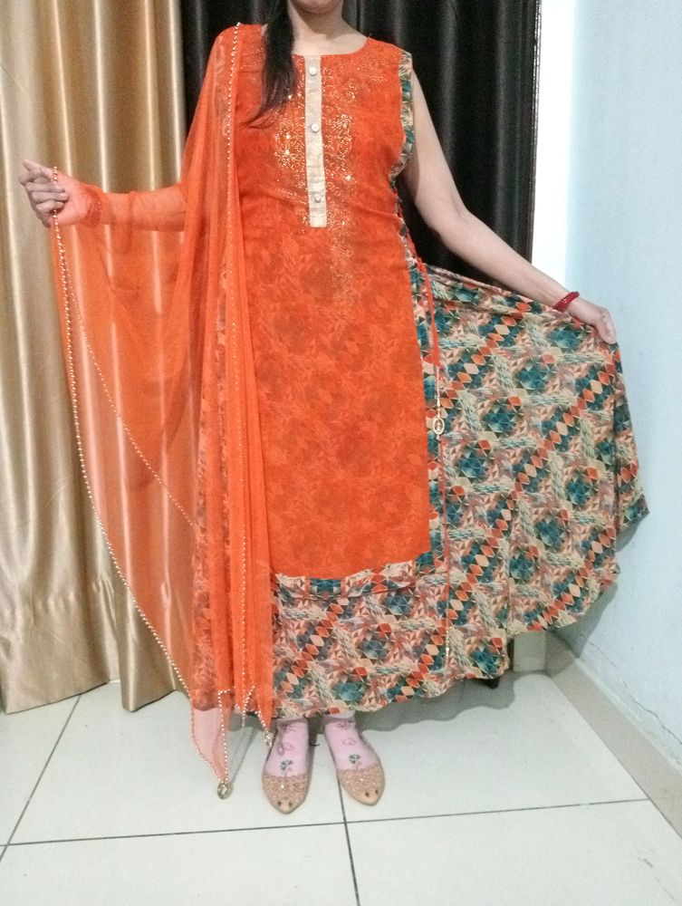 Beautiful Gown With Dupatta