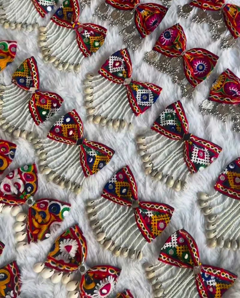 Pack Of 2 Navrang Bow For Traditional Outfit