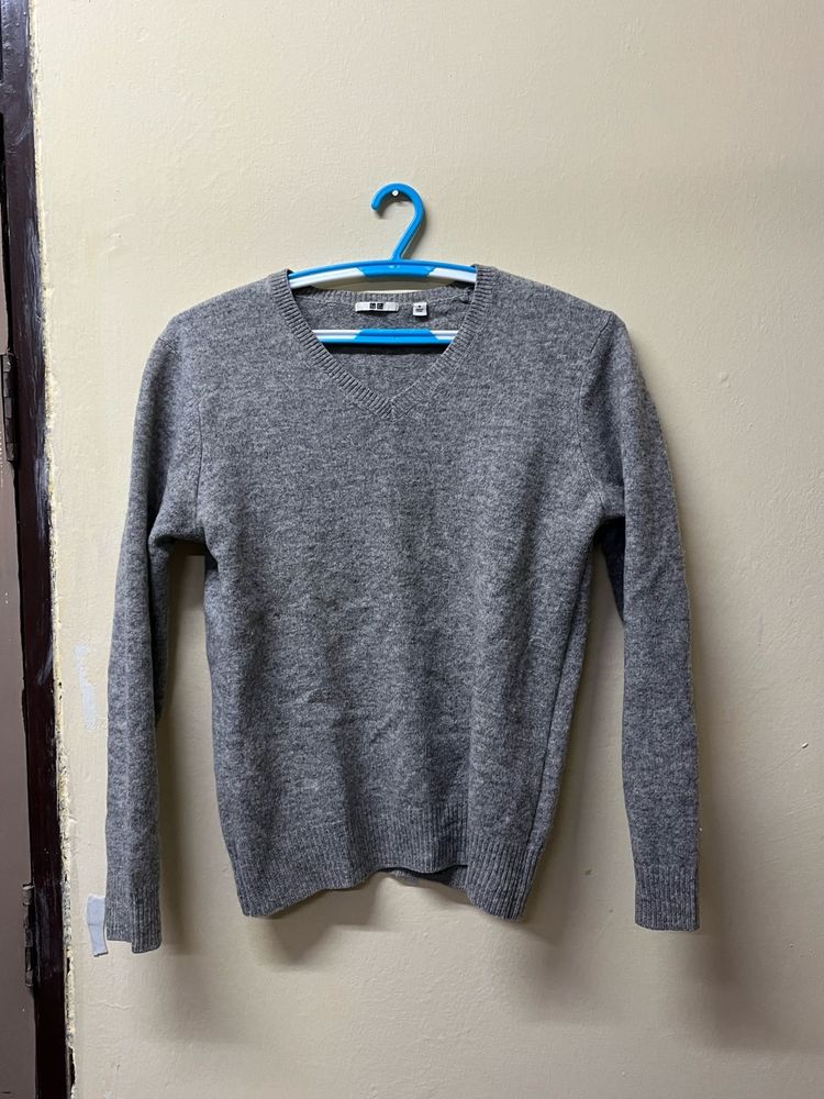 Uniqlo Sweater