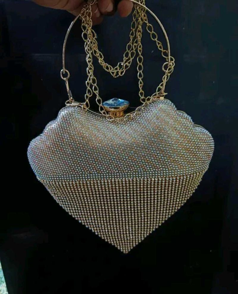 Handbag Heavy!! Heart Shaped Rhinestone!! 🥰