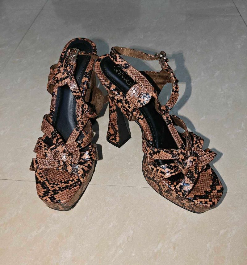 Snakeskin Print brown catwalk Heels