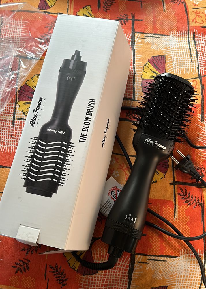 Alan Truman Blow Brush - Black