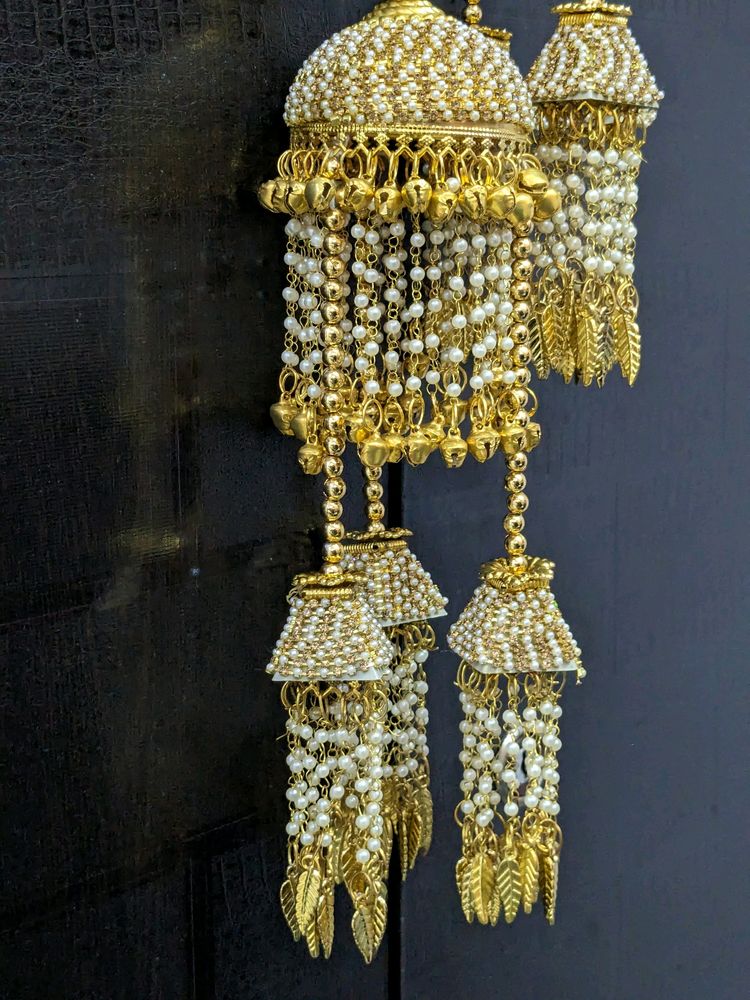White And Golden Beautuful Set Of Bridal Kaleeras