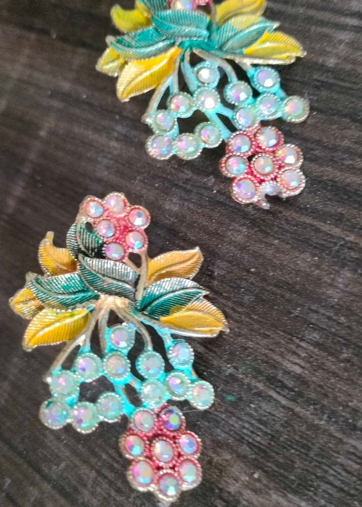 Sparkling Floral Earrings