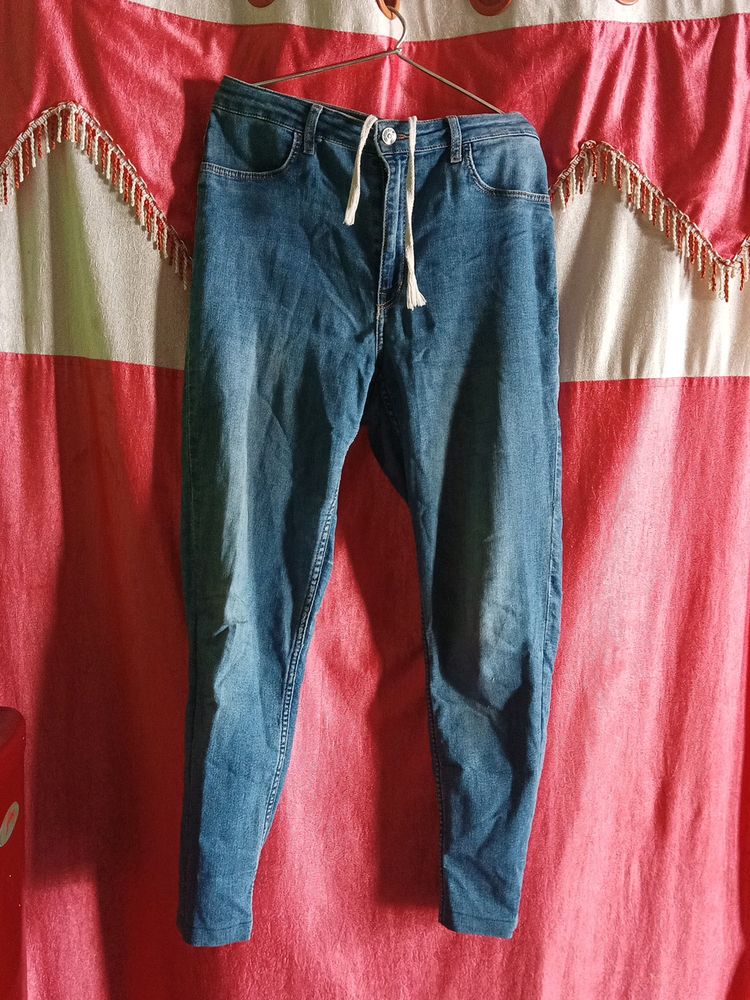 Slim Blue Jeans