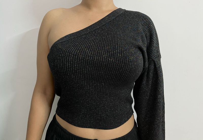 Women’s One-Shoulder Long-Sleeve Crop Top