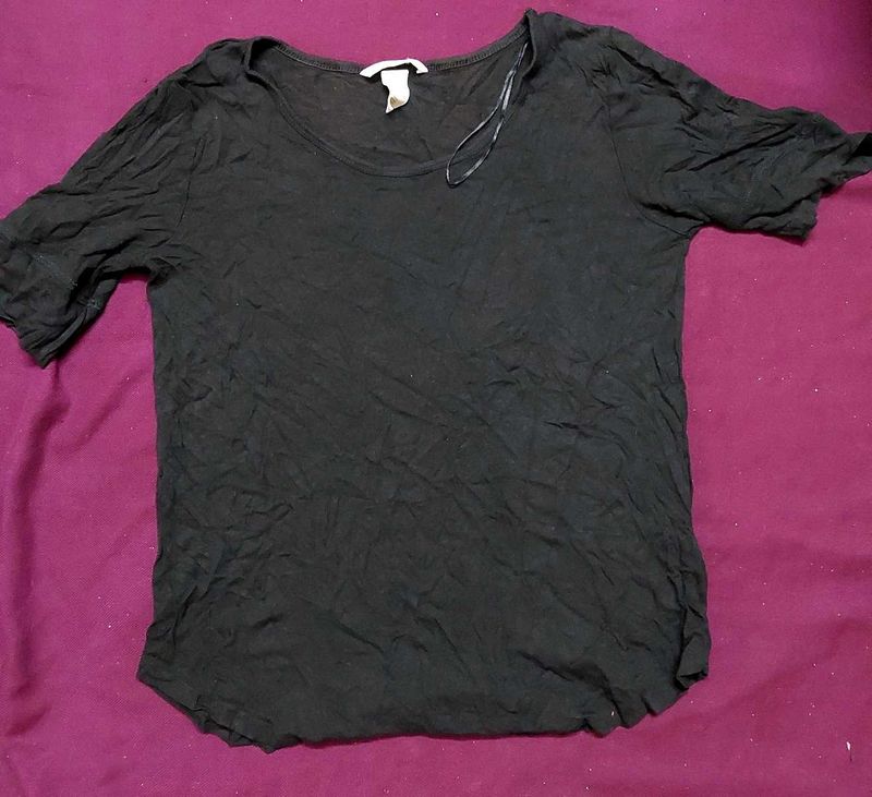 H&amp;M Black T-Shirt - Soft and Flowy